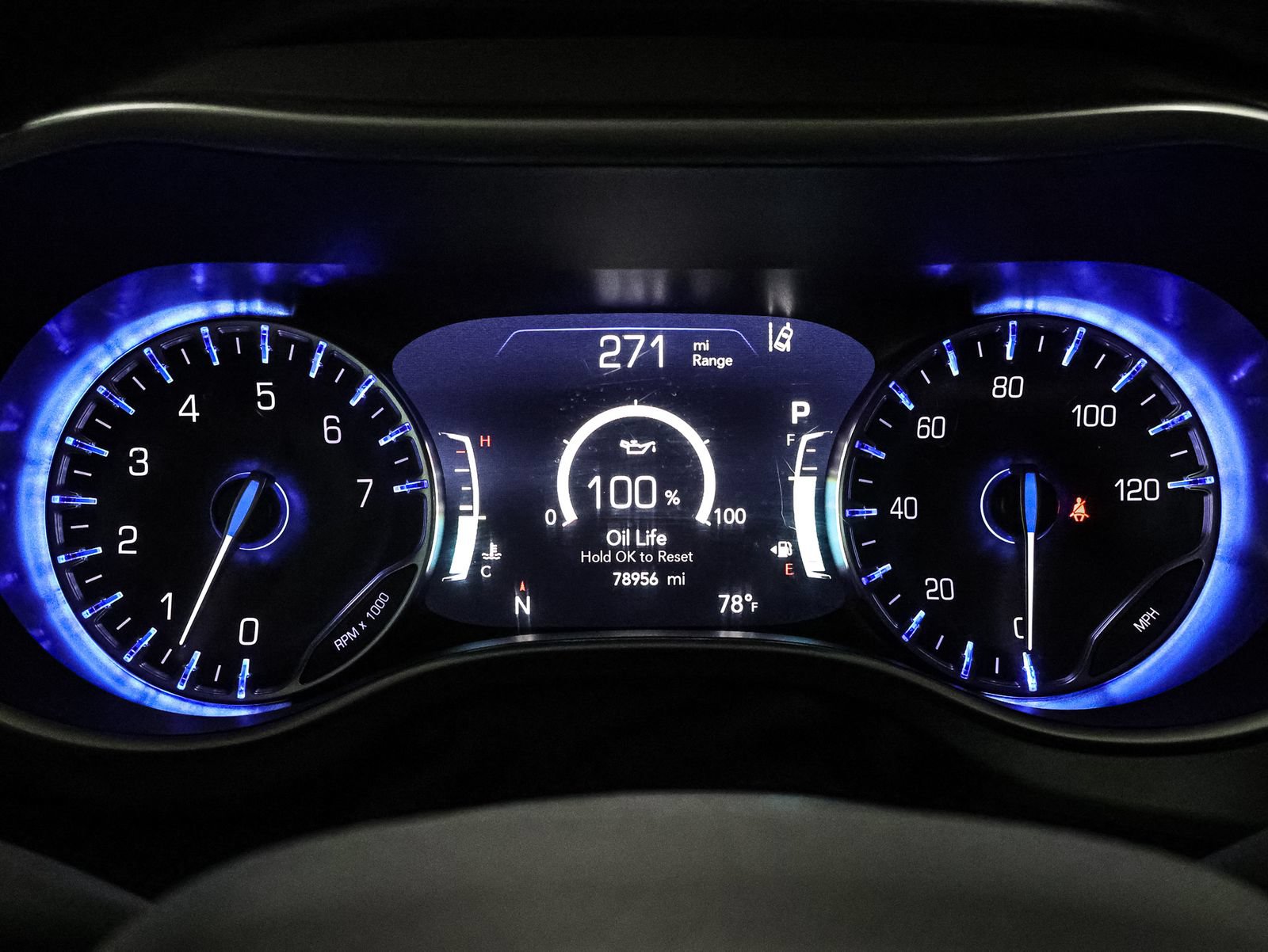 Used 2023 Chrysler Pacifica Touring-L FWD image 39