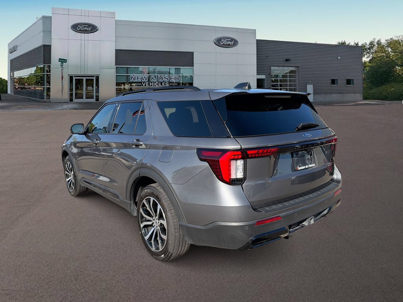 Certified 2025 Ford Explorer ST-Line AWD/4WD image 8