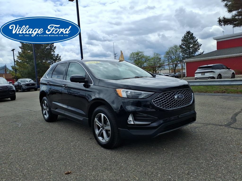 Certified 2024 Ford Edge SEL w/ Convenience Package AWD/4WD image 4