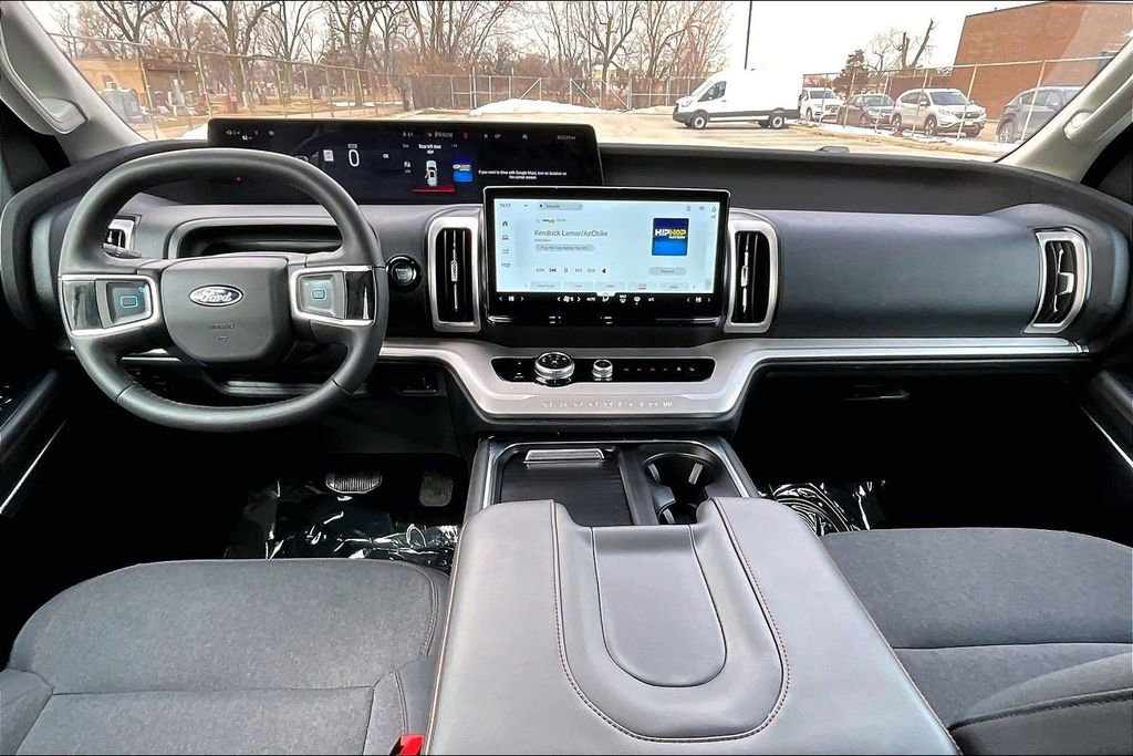 Certified 2025 Ford Expedition Max Active image 14