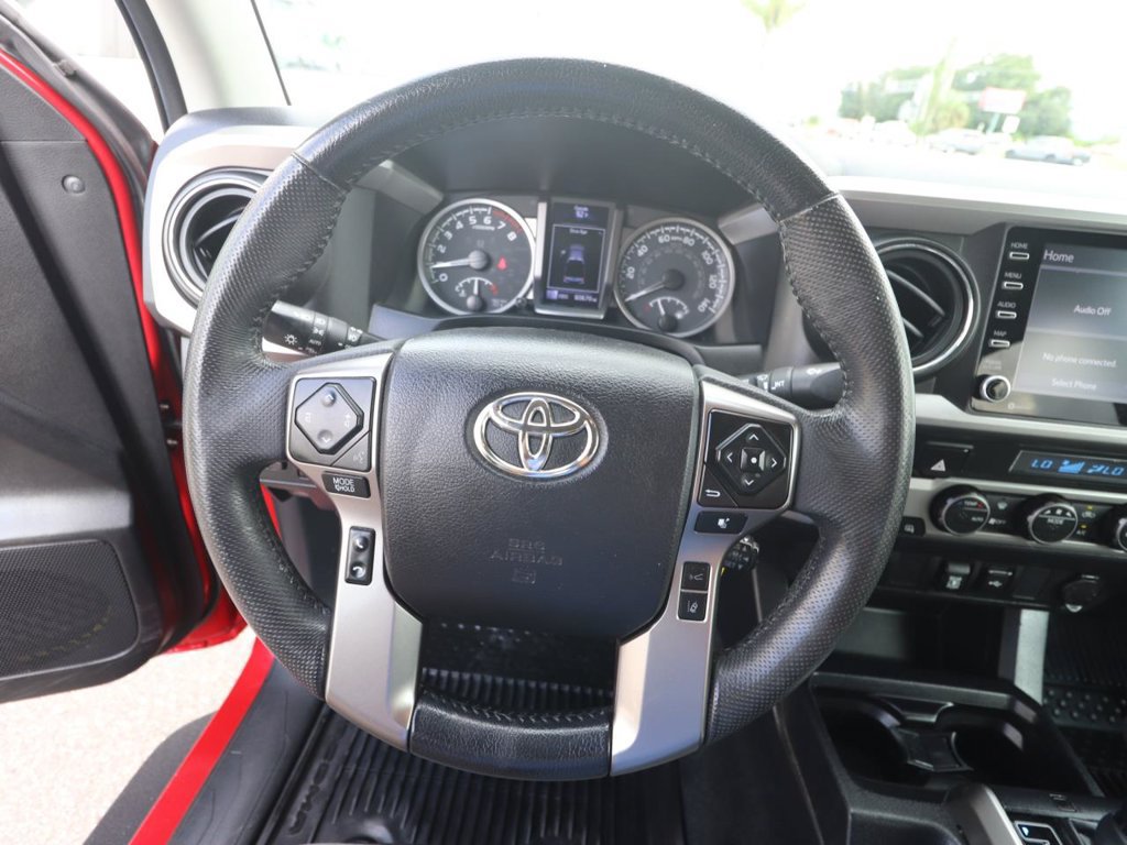 Used 2022 Toyota Tacoma SR5 AWD/4WD image 18