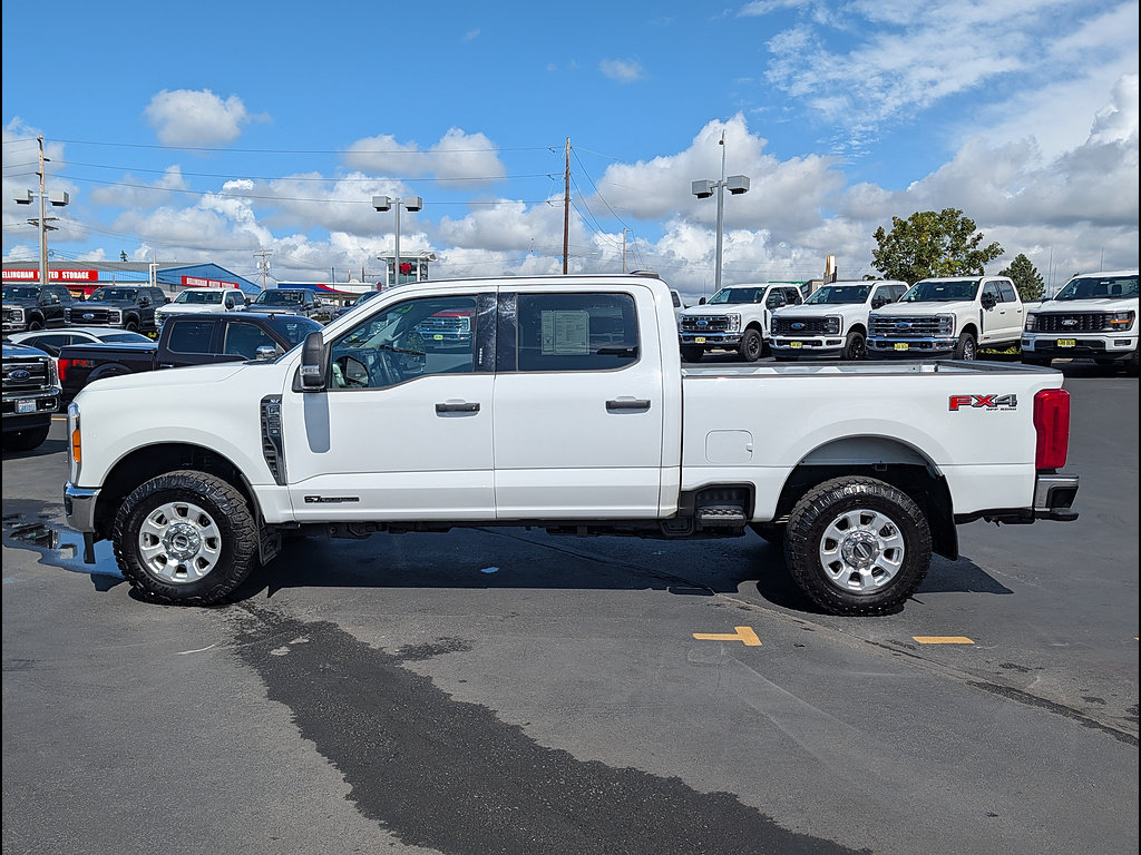 Certified 2023 Ford F250 XLT w/ FX4 Off-Road Package AWD/4WD image 9