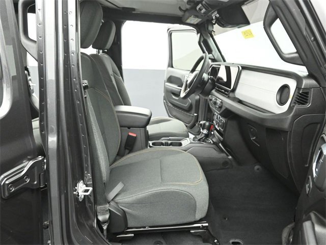 Used 2024 Jeep Gladiator Sport image 45