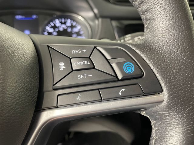 Used 2019 Nissan Rogue SL w/ Premium Package image 15