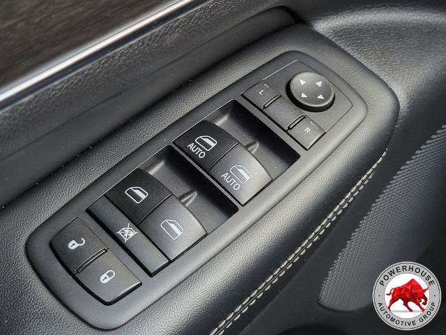 Used 2017 Jeep Grand Cherokee Limited image 27