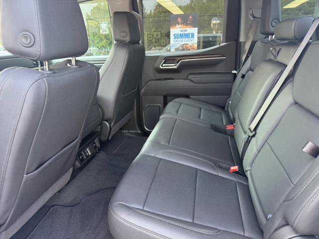 Used 2026 GMC Sierra 1500 SLT AWD/4WD image 4