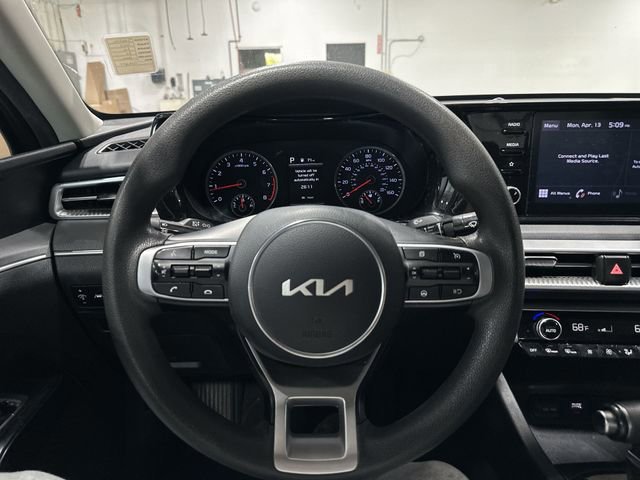 Used 2023 Kia K5 LXS image 15