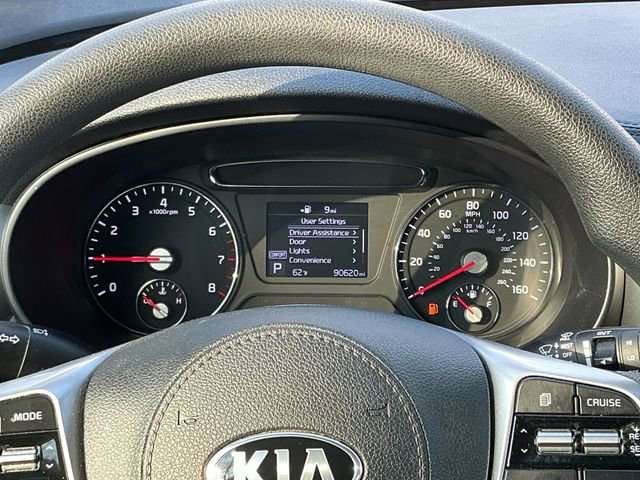 Used 2020 Kia Sorento LX image 14