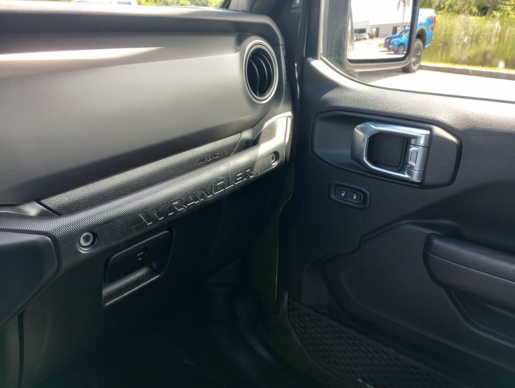 Used 2022 Jeep Wrangler Unlimited Sport AWD/4WD image 29