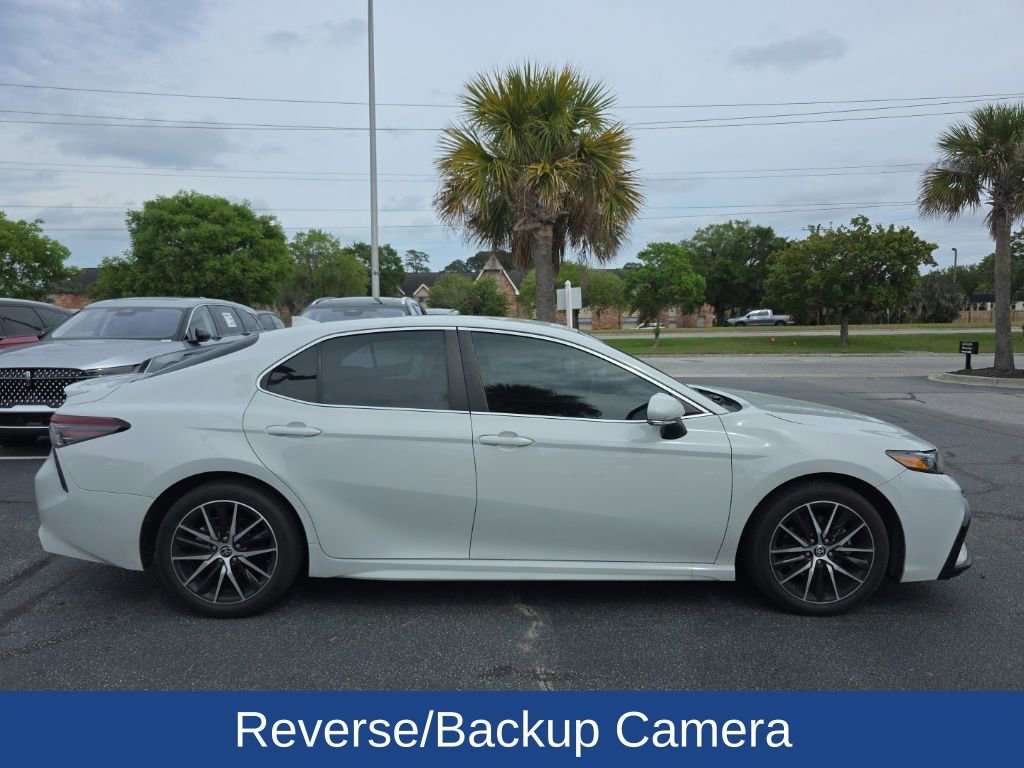 Used 2023 Toyota Camry SE FWD video 2