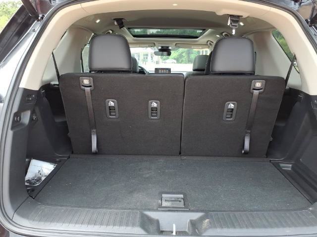 Used 2025 Honda Pilot Touring image 5