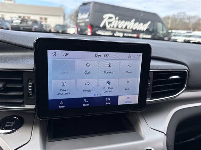 Certified 2022 Ford Explorer XLT w/ Equipment Group 202A image 14