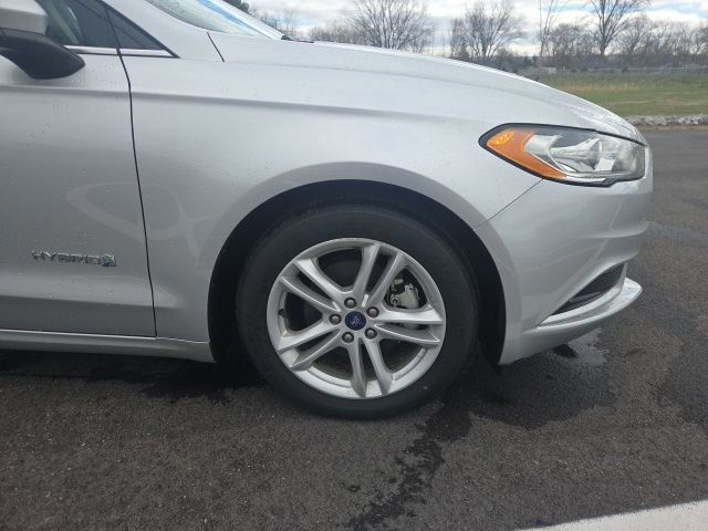 Certified 2018 Ford Fusion S FWD image 7