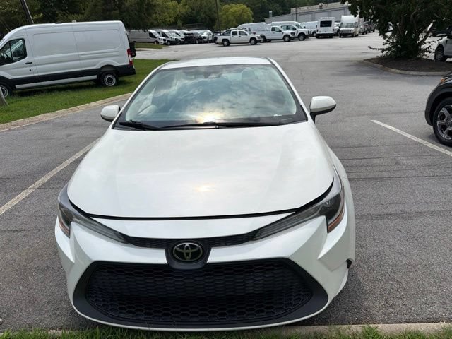 Used 2020 Toyota Corolla LE FWD image 2