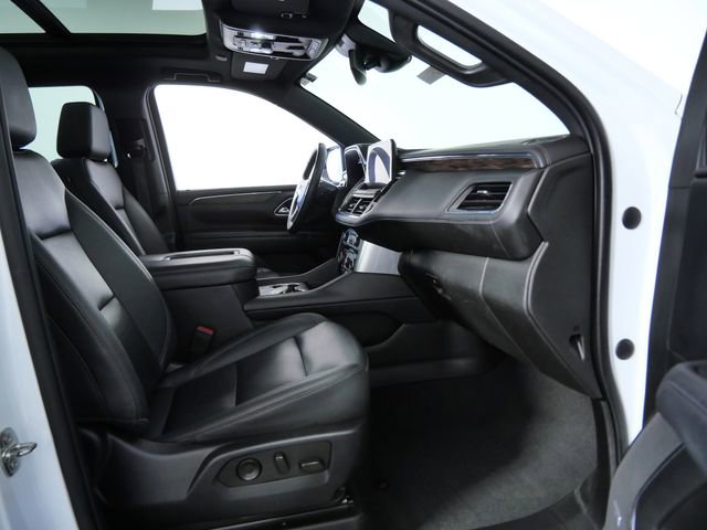 Used 2023 Chevrolet Tahoe Z71 w/ Luxury Package AWD/4WD image 12