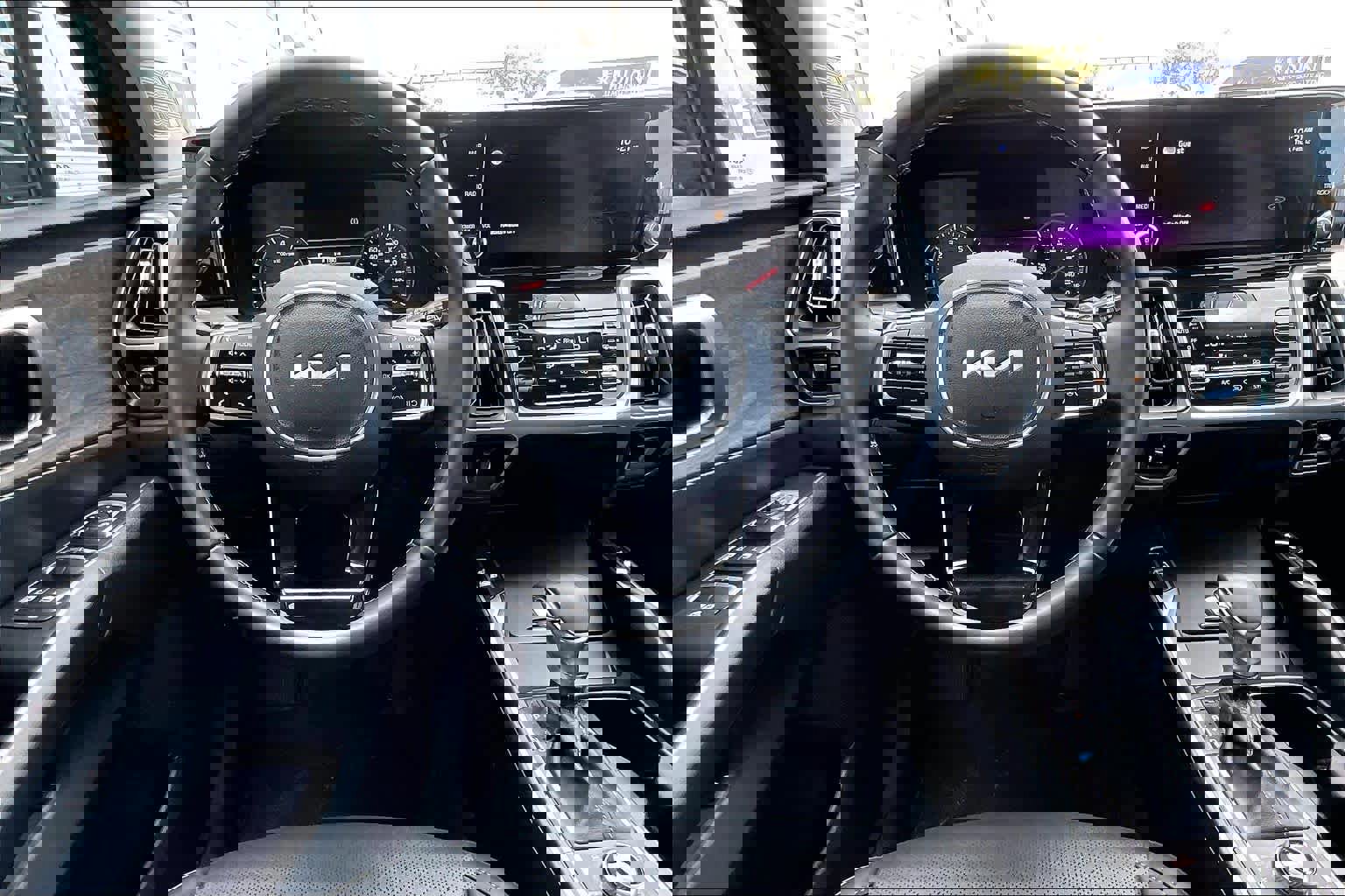 Used 2022 Kia Sorento S image 10