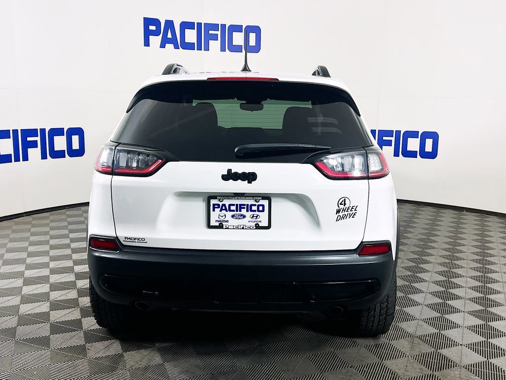 Used 2022 Jeep Cherokee Latitude image 4