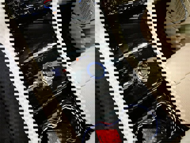 Used 2022 Jeep Grand Cherokee L Limited w/ Luxury Tech Group II image 21