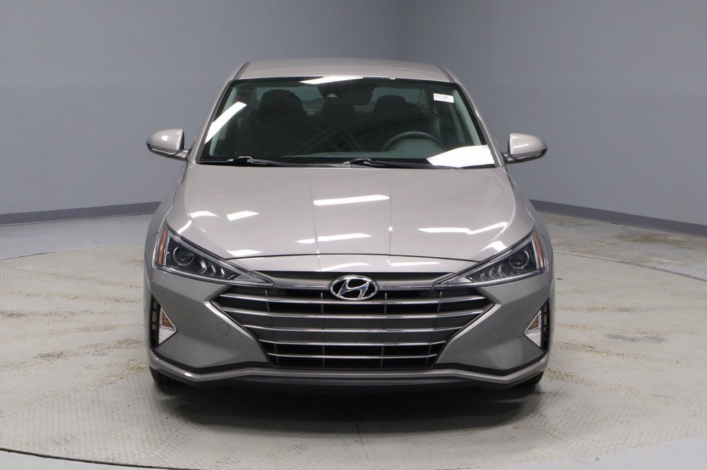 Used 2020 Hyundai Elantra SE w/ Winter Weather Package image 5