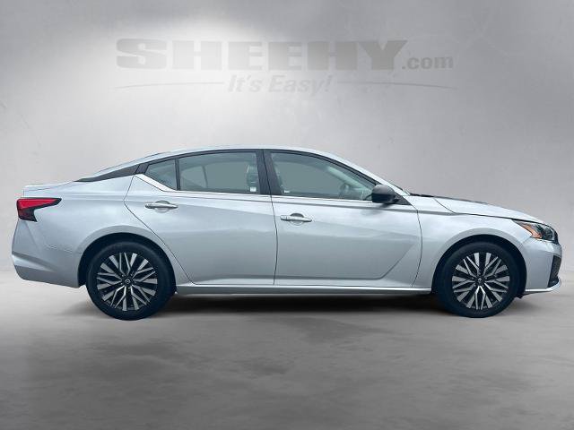 Used 2024 Nissan Altima 2.5 SV FWD image 10