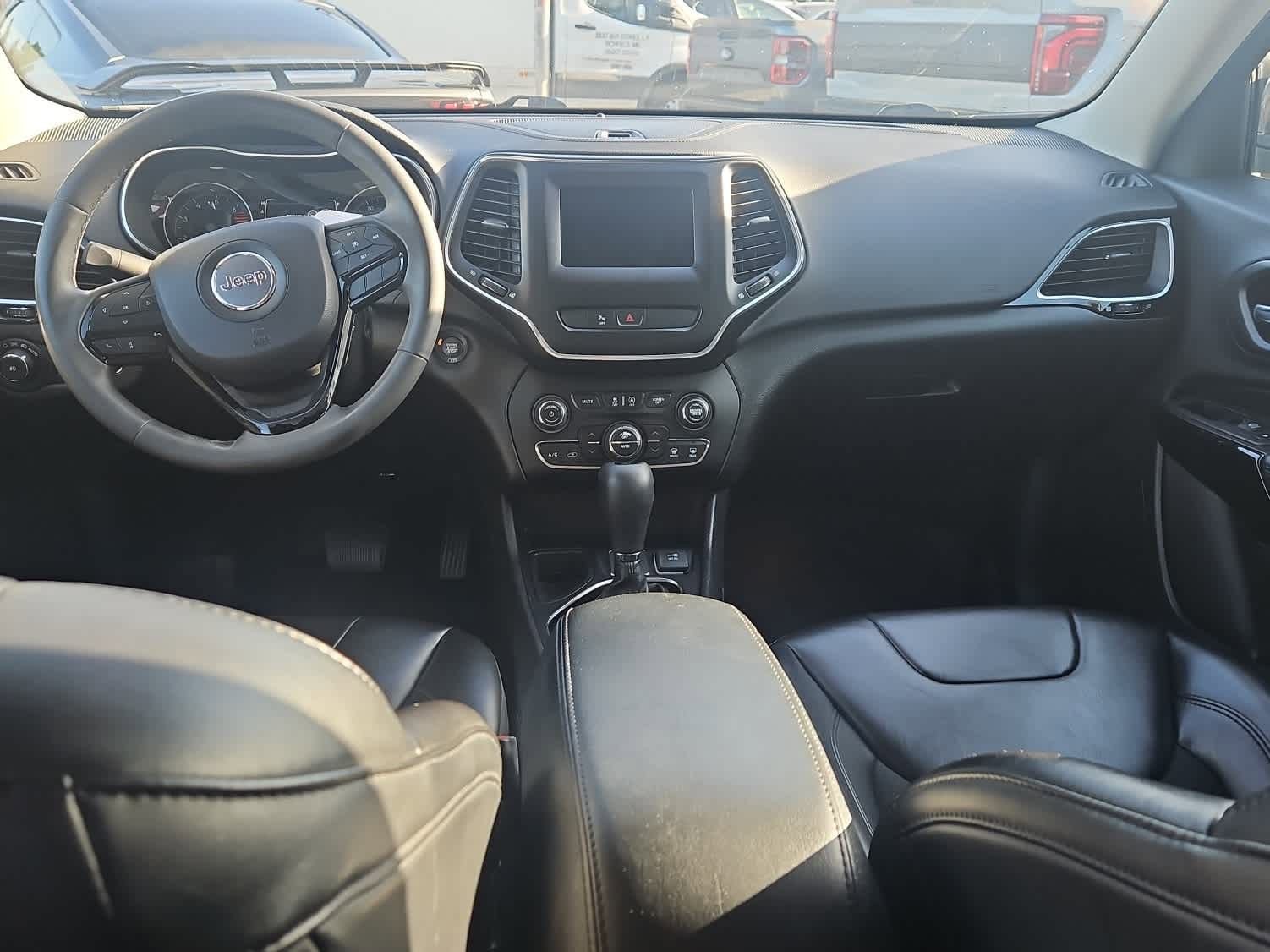 Used 2020 Jeep Cherokee Latitude Plus image 10