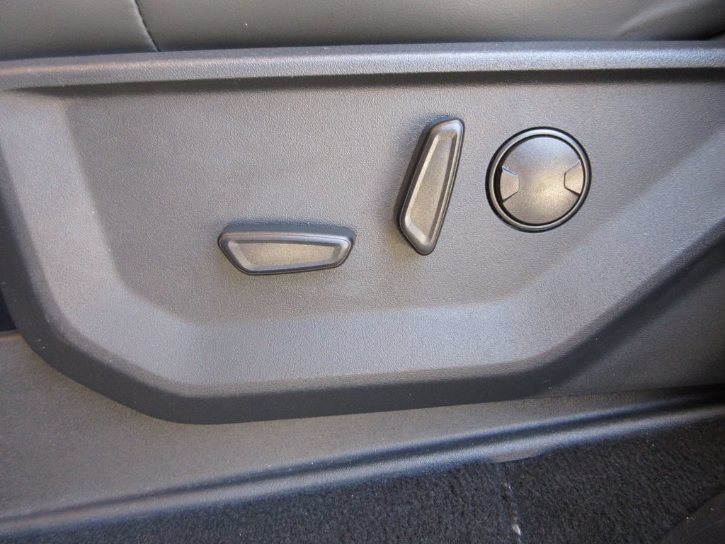 Certified 2025 Ford Expedition Max Active RWD image 12