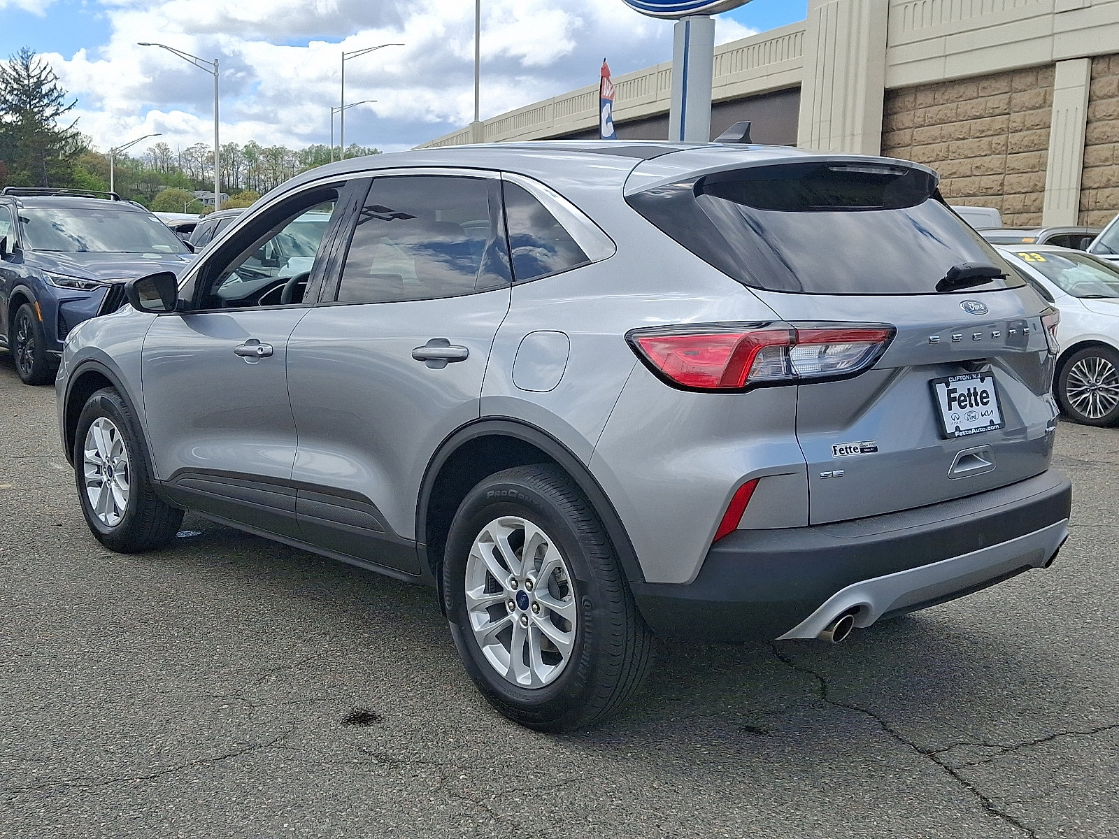 Certified 2022 Ford Escape SE AWD/4WD image 6