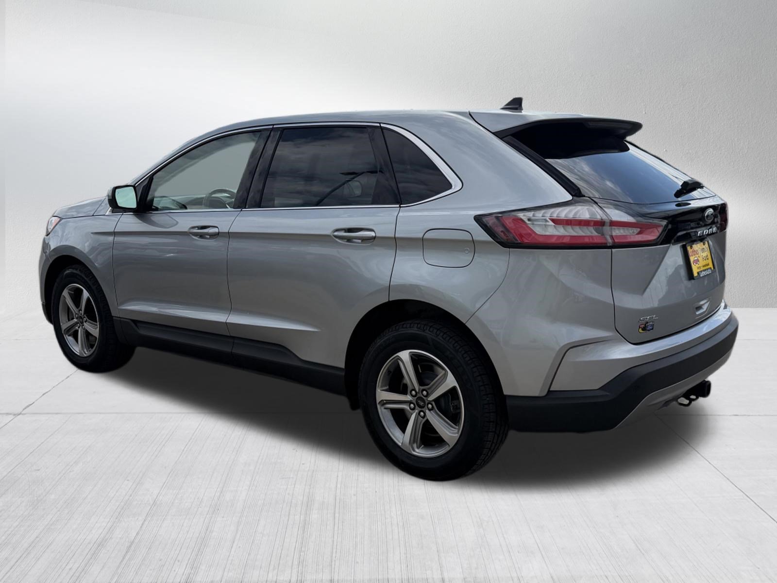 Certified 2024 Ford Edge SEL w/ Convenience Package AWD/4WD image 5