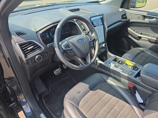 Certified 2024 Ford Edge ST-Line AWD/4WD image 14