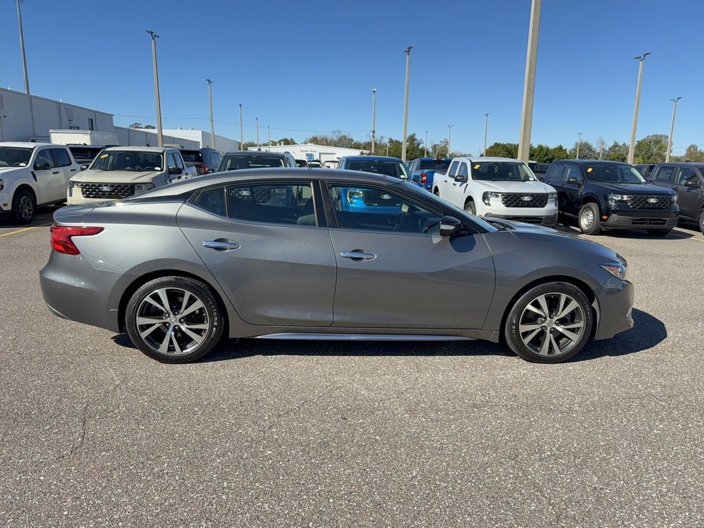 Used 2017 Nissan Maxima 3.5 SL image 2