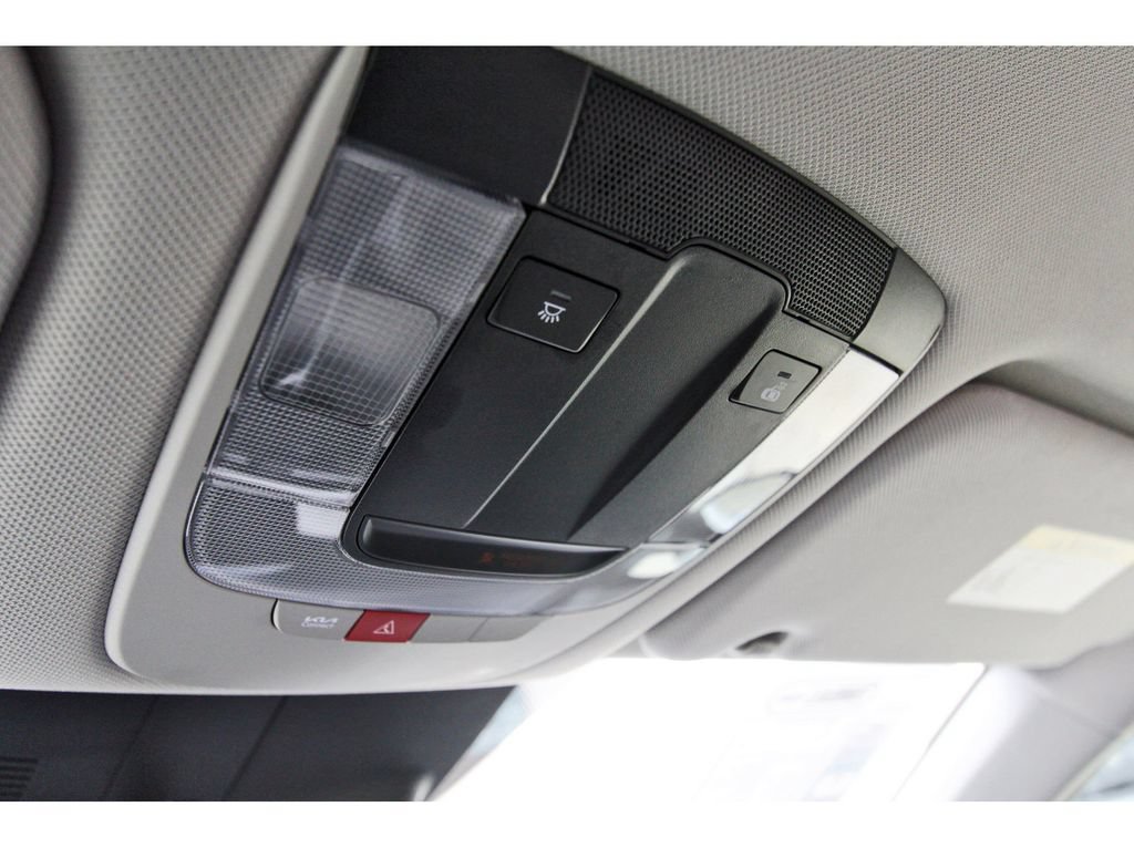 Used 2026 Kia Sorento S FWD image 26