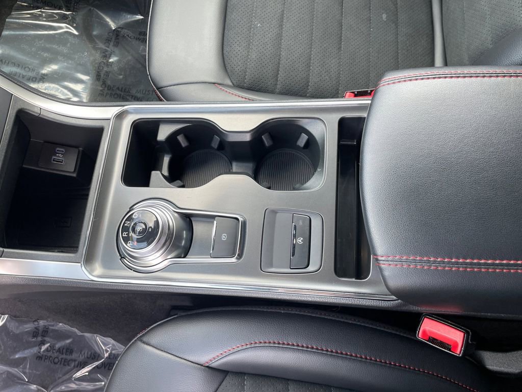 Certified 2023 Ford Edge ST-Line AWD/4WD image 16