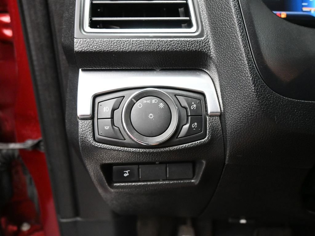 Certified 2018 Ford Explorer Limited w/ Ford Safe & Smart Package image 48
