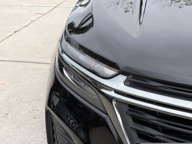 Used 2024 Chevrolet Equinox LS w/ Midnight Edition image 9