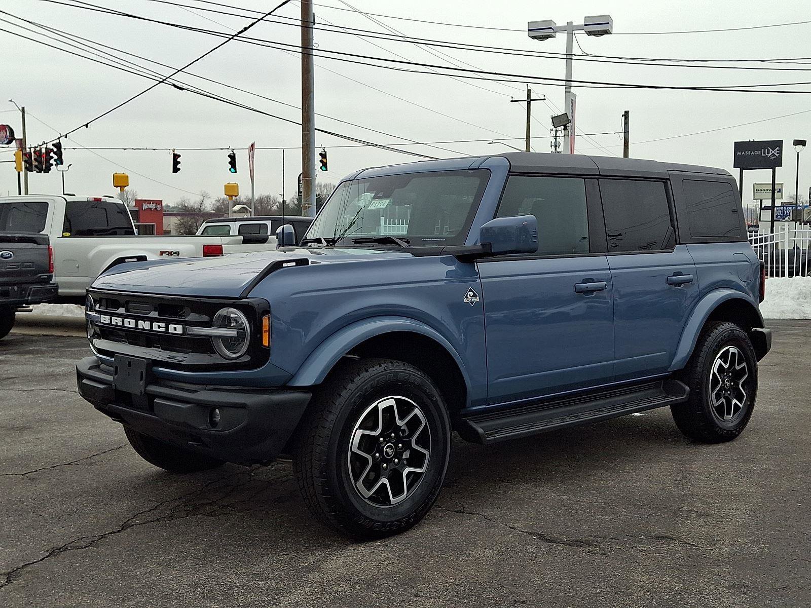 Certified 2025 Ford Bronco Outer Banks image 3