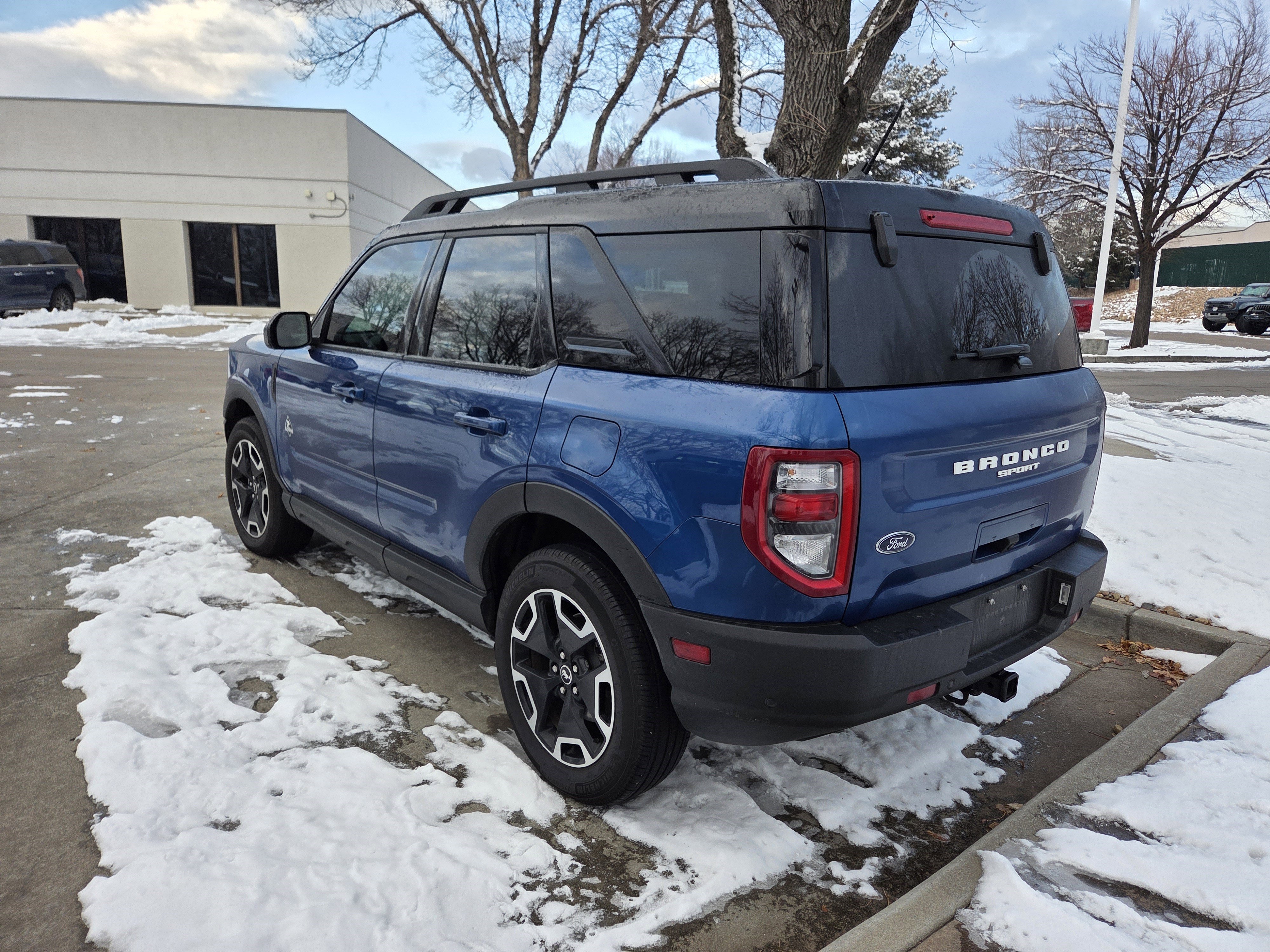 Certified 2023 Ford Bronco Sport Outer Banks w/ Tech Package image 8