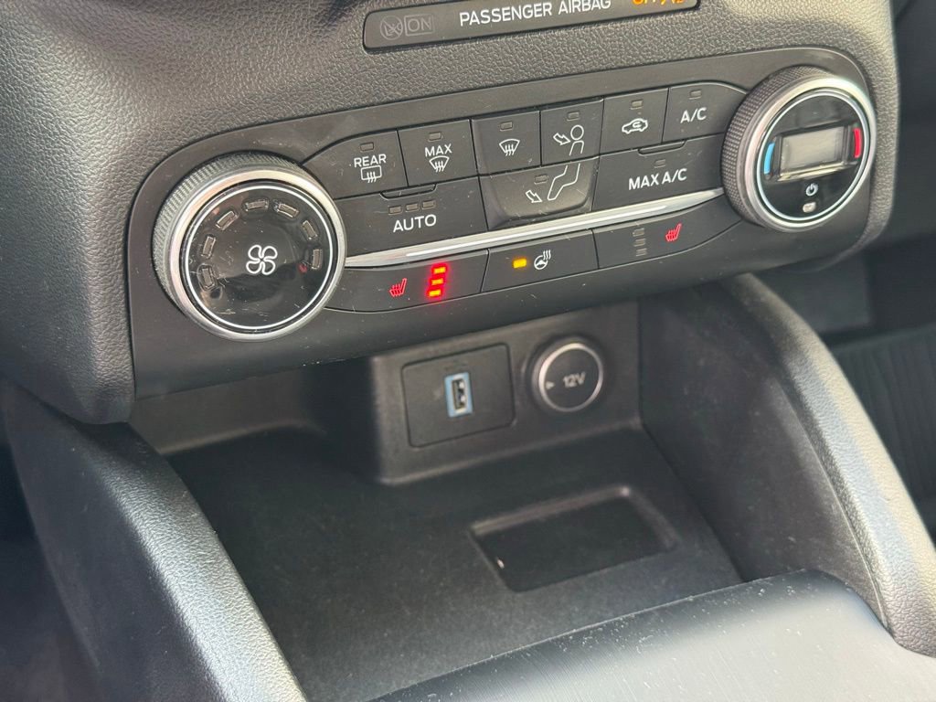 Certified 2020 Ford Escape SEL image 31