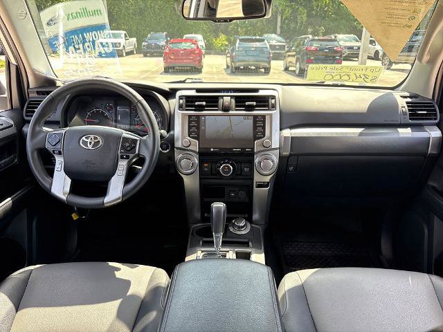 Used 2022 Toyota 4Runner SR5 Premium w/ Moonroof Package AWD/4WD image 7
