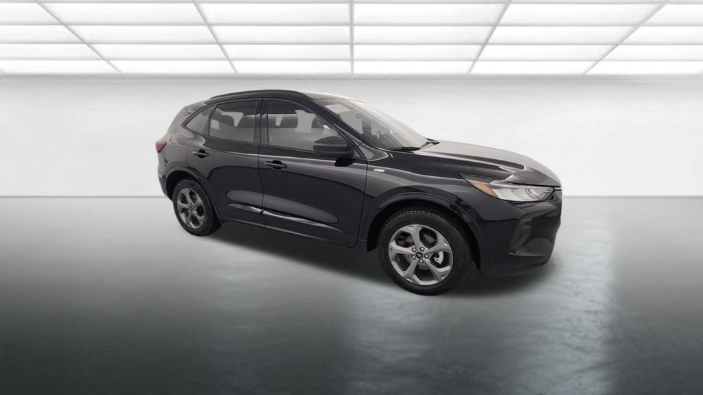 Certified 2024 Ford Escape ST-Line w/ Tech Pack #1 AWD/4WD image 10