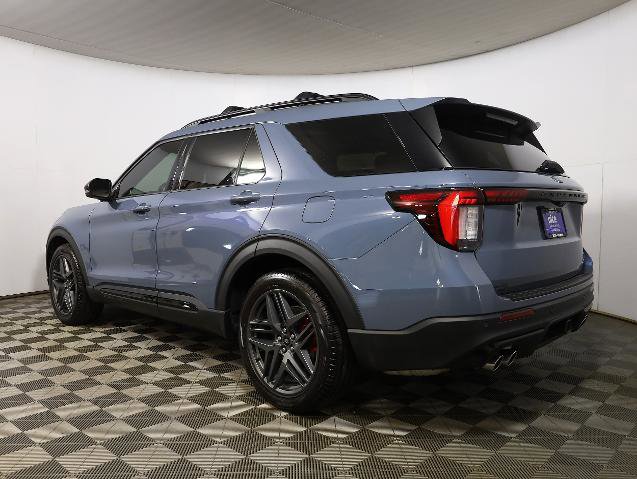 Certified 2025 Ford Explorer ST AWD/4WD image 7