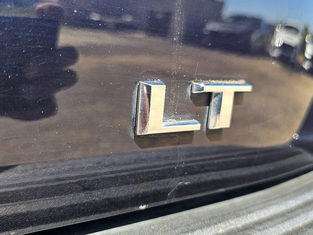 Used 2024 Chevrolet Suburban LT image 33