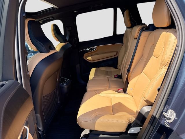 Used 2023 Volvo XC90 B6 Ultimate w/ Protection Package Premier AWD/4WD image 32