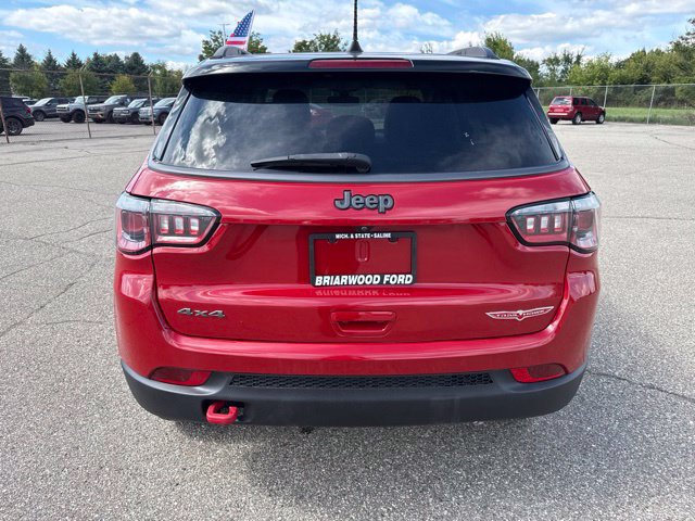 Used 2020 Jeep Compass Trailhawk AWD/4WD image 5