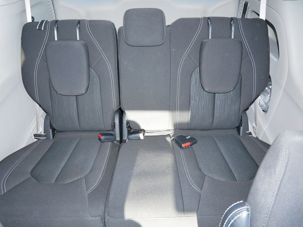 Used 2024 Chrysler Voyager LX FWD image 14