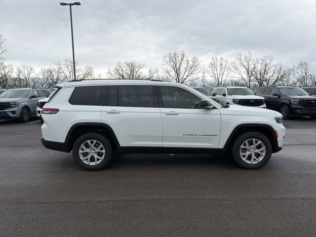 Used 2023 Jeep Grand Cherokee L Limited w/ Luxury Tech Group II image 5