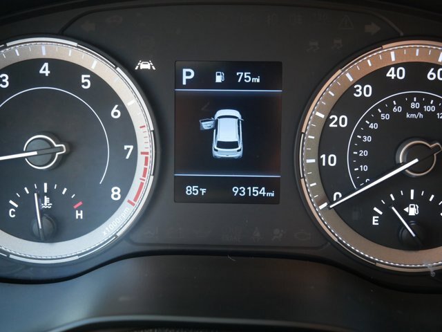Used 2022 Hyundai Venue SEL FWD image 22