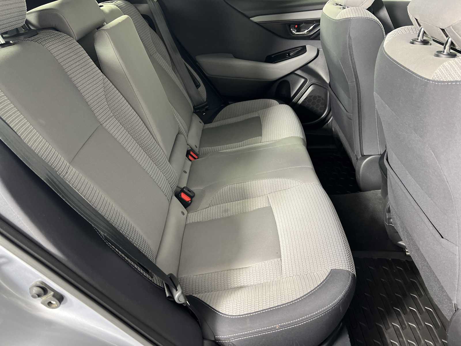 Used 2024 Subaru Outback Premium AWD/4WD image 18