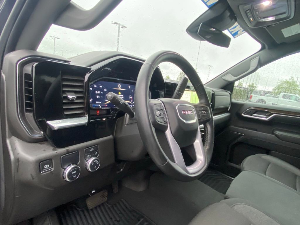 Used 2024 GMC Sierra 1500 SLE RWD image 9