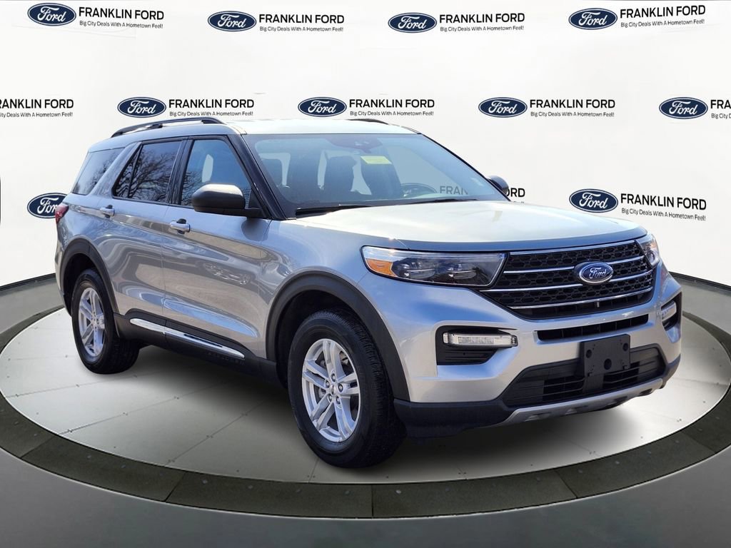 Certified 2023 Ford Explorer XLT w/ Equipment Group 202A image 7