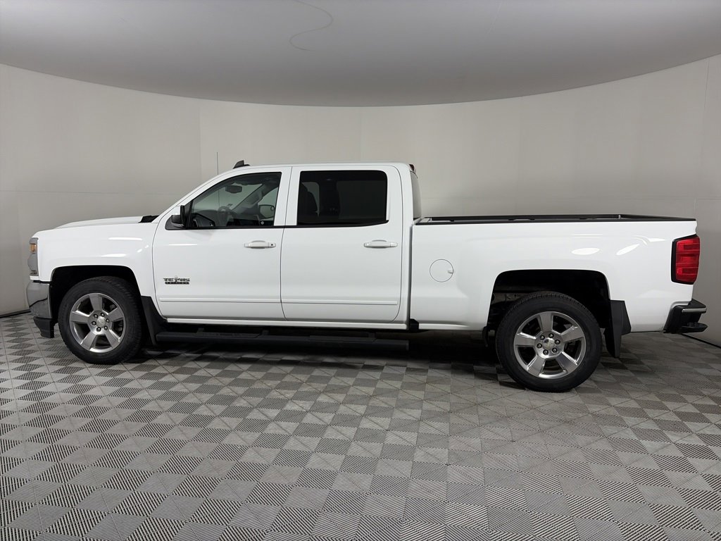 Used 2018 Chevrolet Silverado 1500 LT w/ Texas Edition image 4